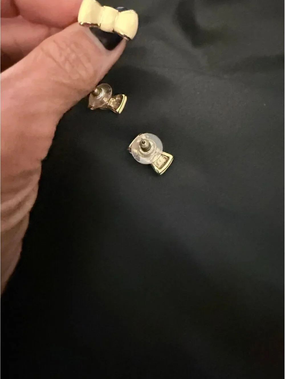 Gold-Tone Bow Ring & earring set– Size 6 (Approx.)